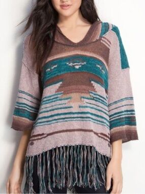 FREE PEOPLE Aztec fringe hooded southwestern poncho sweater size M